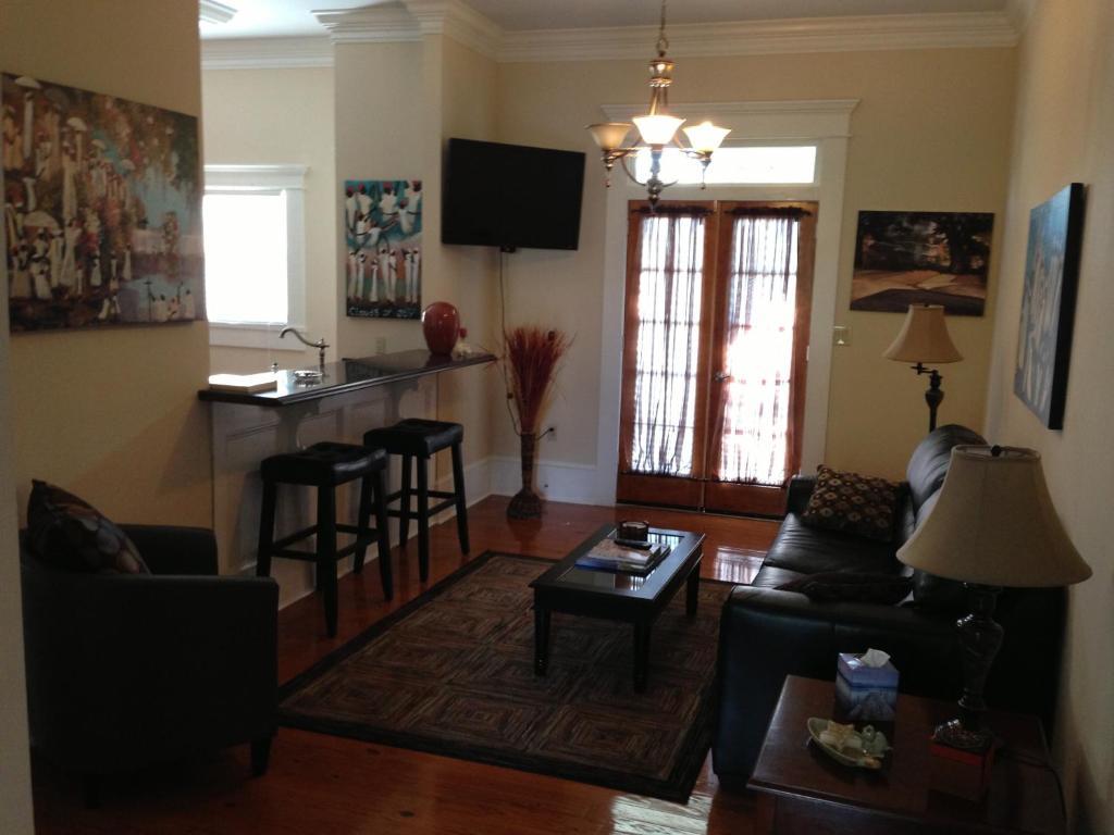 Hemmerling Guest House Hammond Room photo